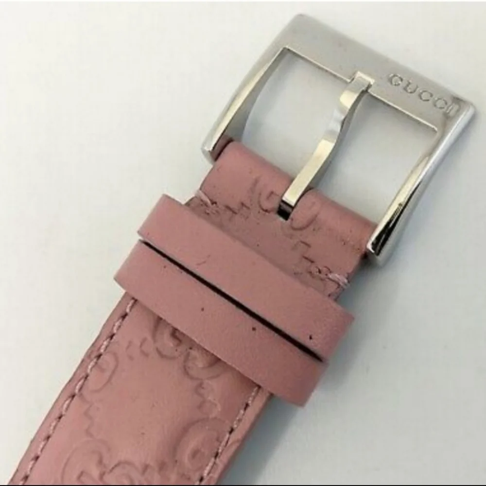 Gucci Luxury Leather Swiss Made GORGEOUS